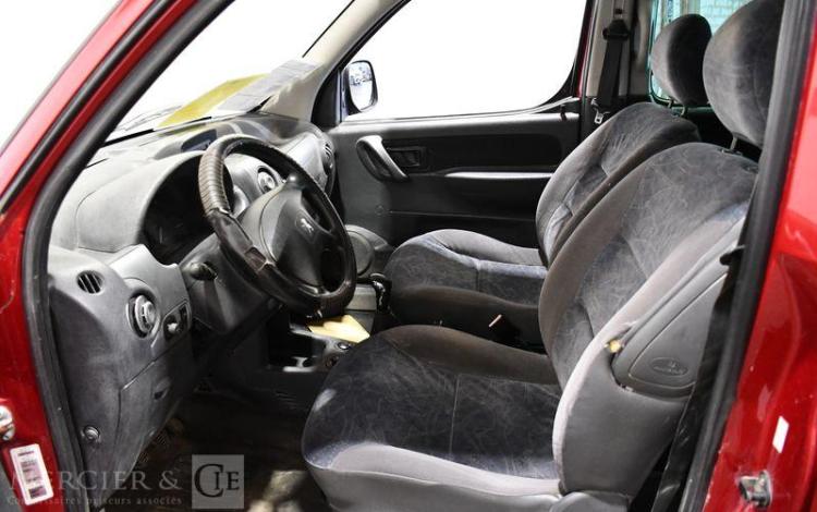 PEUGEOT PARTNER 1,6 HDI 75CH ROUGE FQ-630-JA
