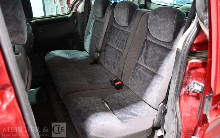 PEUGEOT PARTNER 1,6 HDI 75CH ROUGE FQ-630-JA