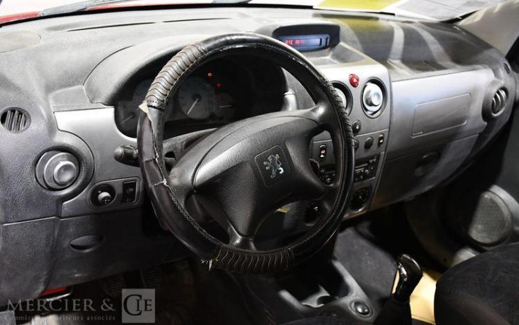 PEUGEOT PARTNER 1,6 HDI 75CH ROUGE FQ-630-JA
