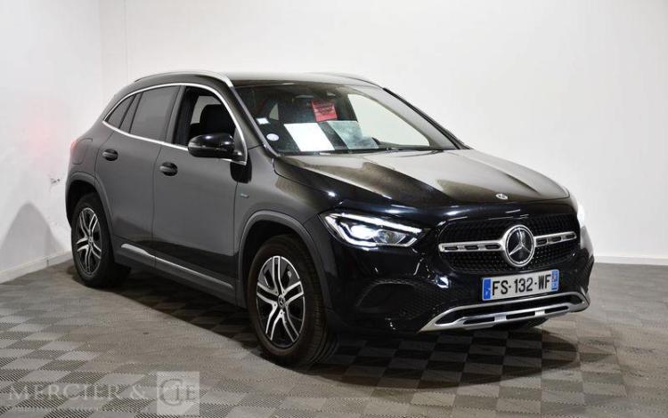 MERCEDES GLA 250E BUSINESS NOIR FS-132-WF