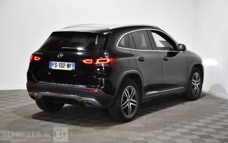 MERCEDES GLA 250E BUSINESS NOIR FS-132-WF