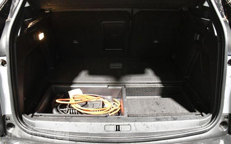 PEUGEOT 3008 BUSINESS HYBRID 225 e- GRIS FS-611-SV