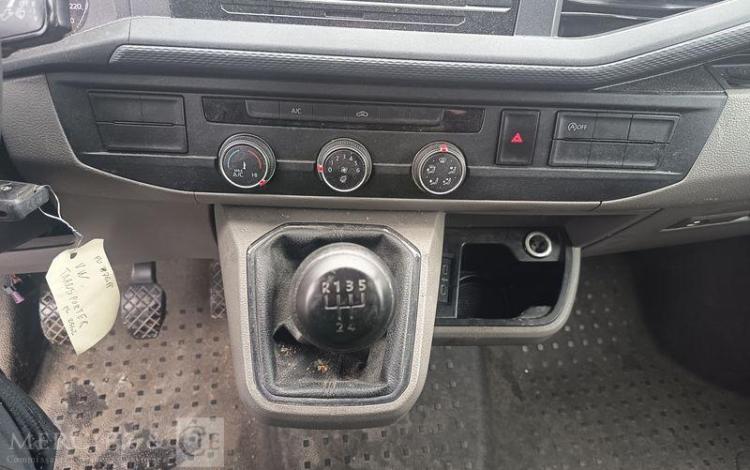 VOLKSWAGEN TRANSPORTER T6 2.0 TDI 110ch 2T8 L1H1 BLANC FV-760-FF