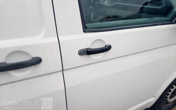 VOLKSWAGEN TRANSPORTER T6 2.0 TDI 110ch 2T8 L1H1 BLANC FV-760-FF