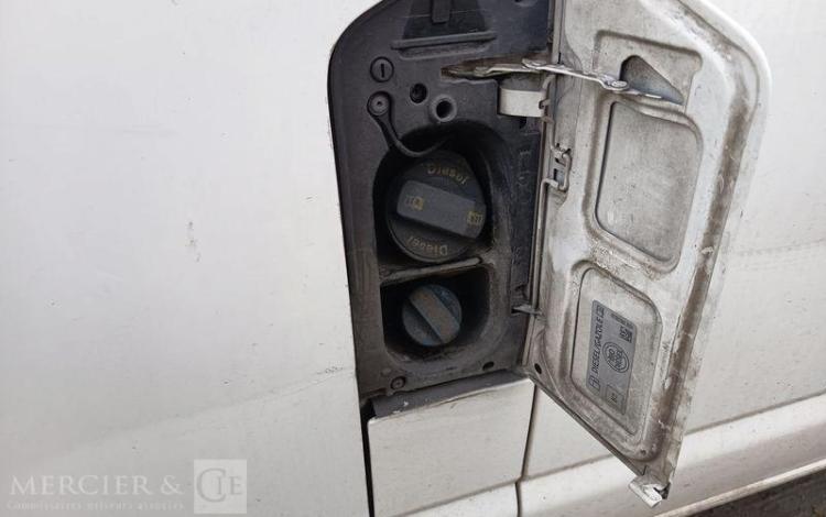 VOLKSWAGEN TRANSPORTER T6 2.0 TDI 110ch 2T8 L1H1 BLANC FV-858-BW