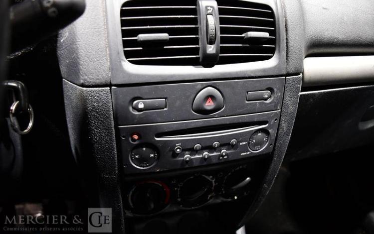 RENAULT CLIO II 1.2 75CH AUTHENTIQUE BLEU FW-009-KF