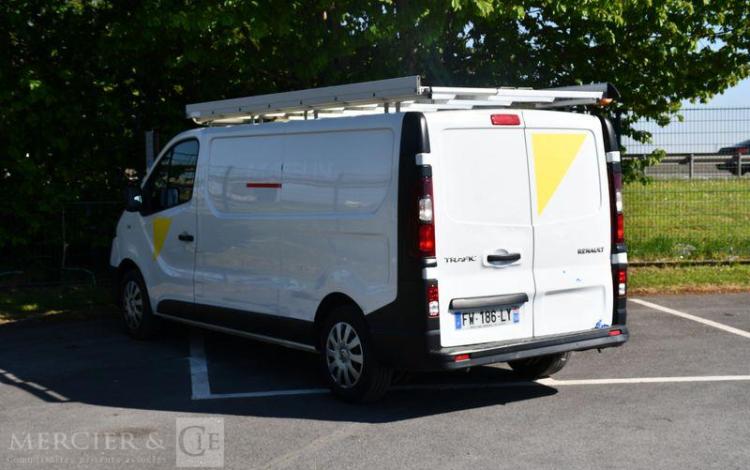 RENAULT TRAFIC GCF L2H1 1300 DCI 120 BLANC FW-186-LY