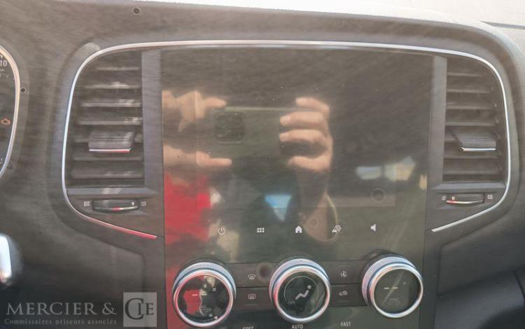 RENAULT MEGANE STE AIR NAV BLUE DCI 115 BLANC FW-436-ZB