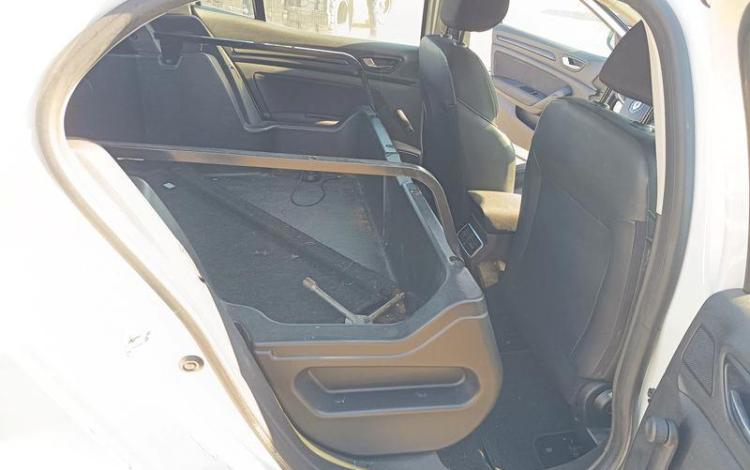 RENAULT MEGANE STE AIR NAV BLUE DCI 115 BLANC FW-436-ZB