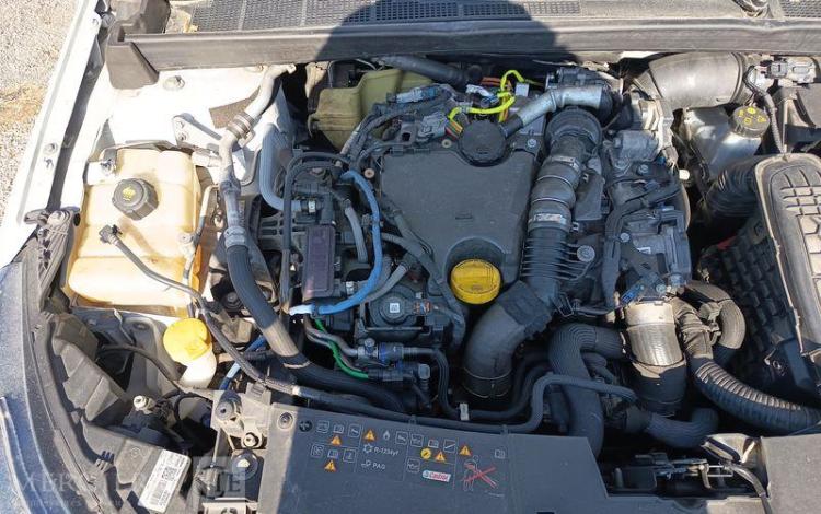 RENAULT MEGANE STE AIR NAV BLUE DCI 115 BLANC FW-436-ZB