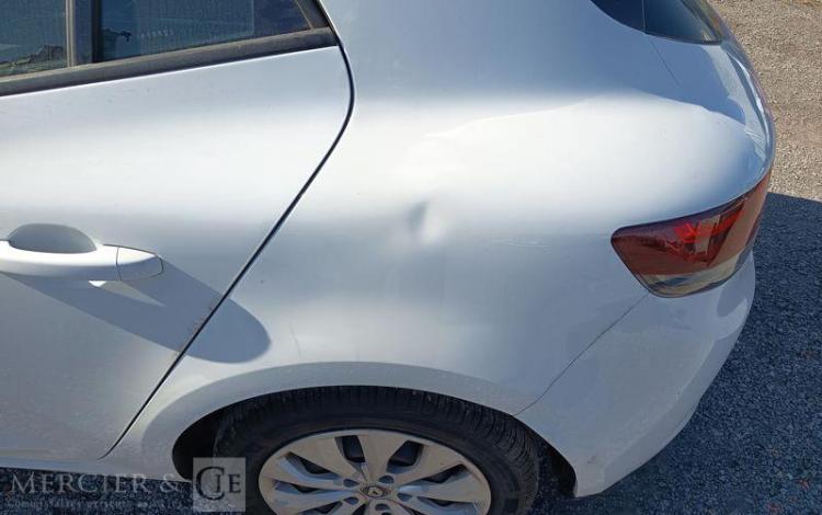 RENAULT MEGANE STE AIR NAV BLUE DCI 115 BLANC FW-436-ZB