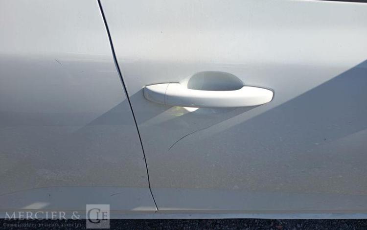 RENAULT MEGANE STE AIR NAV BLUE DCI 115 BLANC FW-436-ZB