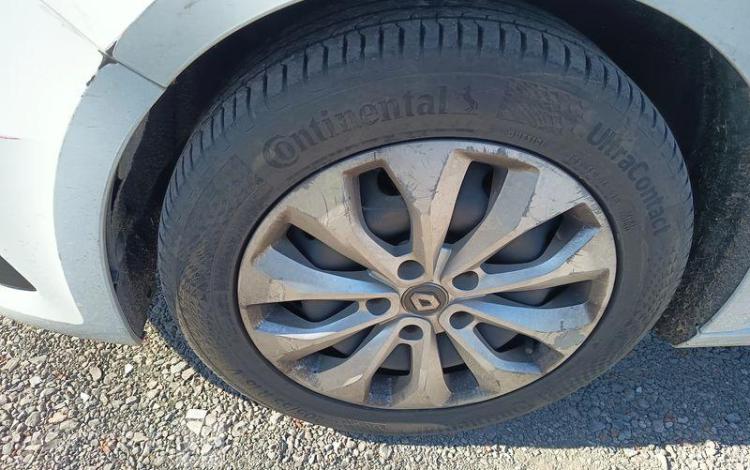 RENAULT MEGANE STE AIR NAV BLUE DCI 115 BLANC FW-436-ZB