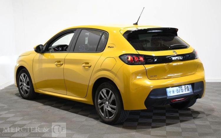 PEUGEOT 208 1,2 PURE TECH 100CH S&S JAUNE FW-876-PA