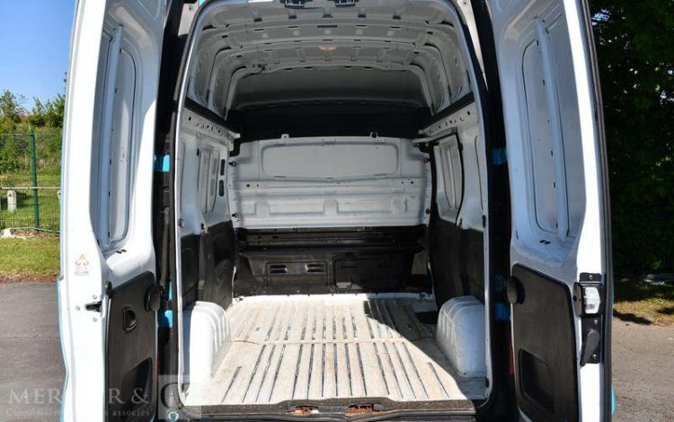 RENAULT TRAFIC GCF L1H2 1200 ENERGY DCI 145 BLEU FW-912-RA