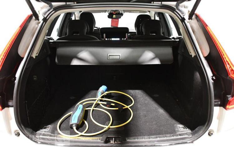 VOLVO XC60 T8 RECHARGE AWD 303CH+87CH GEARTRONIC 8 INSCRIPTION LUXE BLANC FX-232-GV