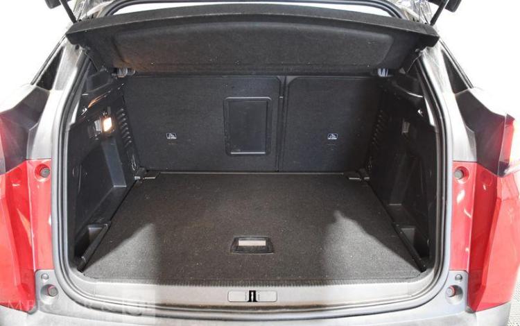 PEUGEOT 3008 1,5 BLUE HDI 130CH S&S BVM6 ROUGE FX-559-BB