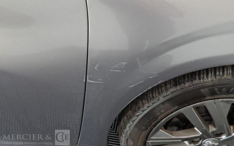 PEUGEOT 208 1.2 PURETECH 100ch GRIS FX-626-MX