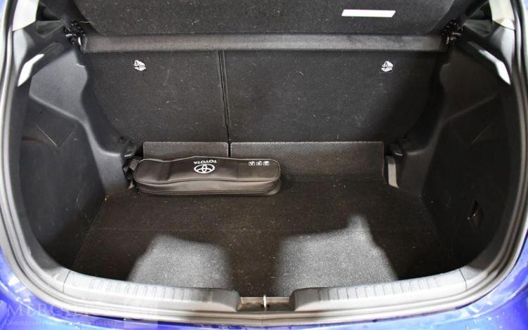 TOYOTA YARIS 1.5 114ch MHEV DESIGN BVA BLEU FX-878-CD