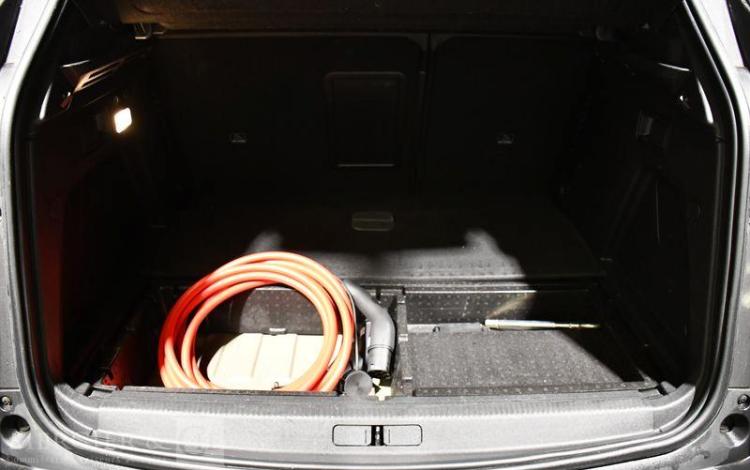 PEUGEOT 3008 1.6 225ch PHEV ALLURE E-EAT GRIS FX-911-JP