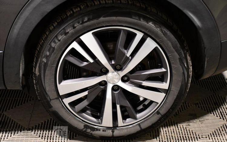 PEUGEOT 3008 1.6 225ch PHEV ALLURE E-EAT GRIS FX-911-JP