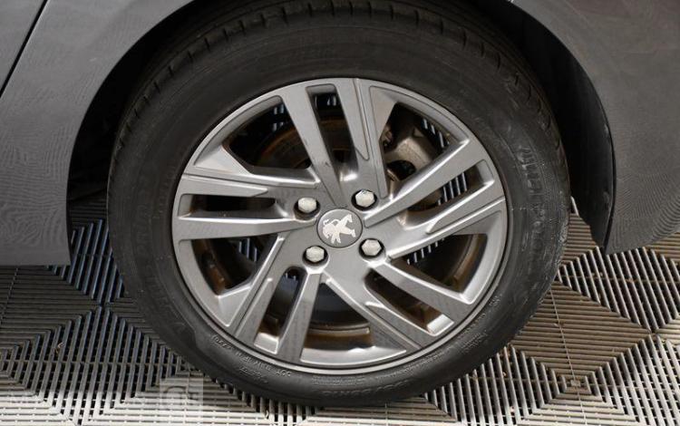 PEUGEOT 208 STYLE PURE TECH 100 S&S EAT GRIS FY-478-NT