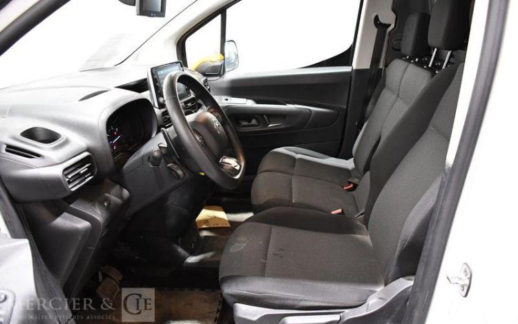 CITROEN BERLINGO M 650kg PT 130 BLANC FY-601-NX