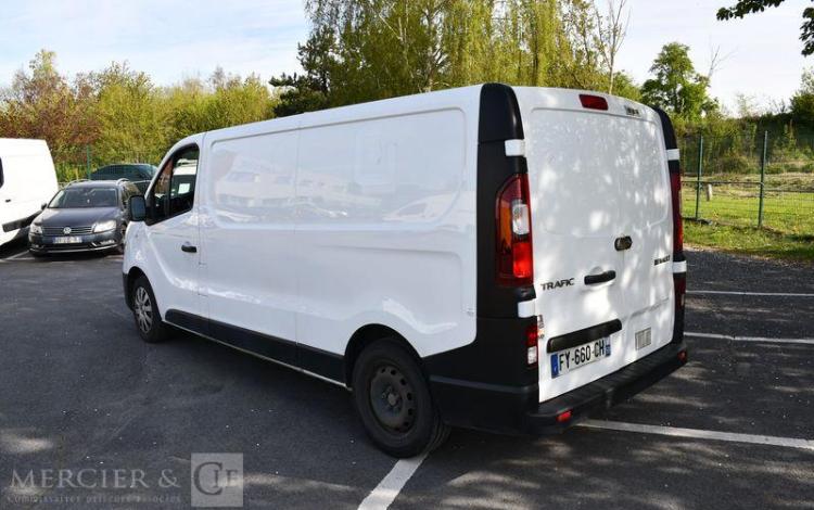 RENAULT TRAFIC GCF L2H1 1300 DCI 120 BLANC FY-660-CH