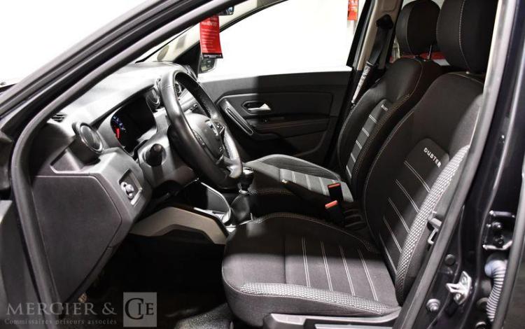 DACIA DUSTER 1,5 BLUE DCI 115 PRESTIGE GRIS FY-881-MQ