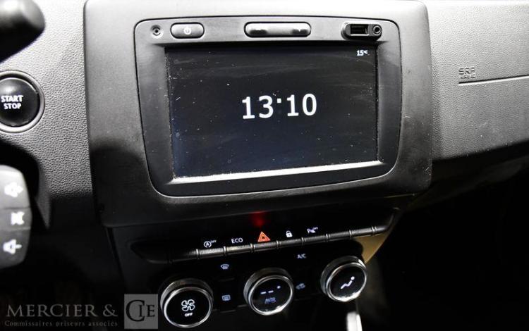 DACIA DUSTER 1,5 BLUE DCI 115 PRESTIGE GRIS FY-881-MQ