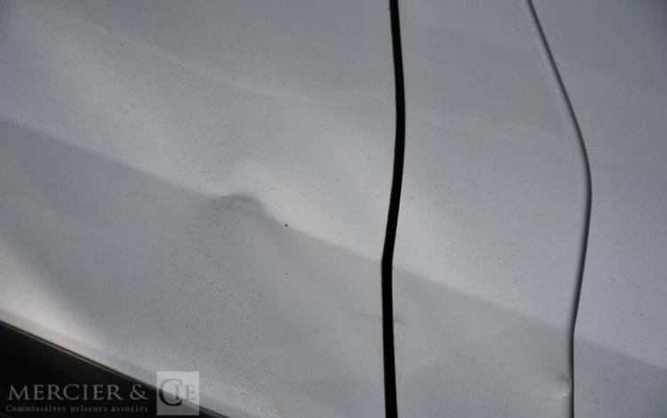 RENAULT TRAFIC 2,0 DCI 120 GD CFT BLANC FZ-499-VQ