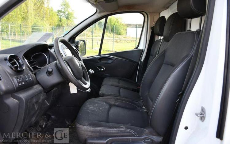RENAULT TRAFIC 2,0 DCI 120 GD CFT BLANC FZ-499-VQ