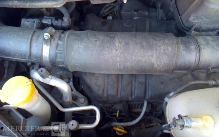 RENAULT TRAFIC 35S14G BLANC FZ-533-SG