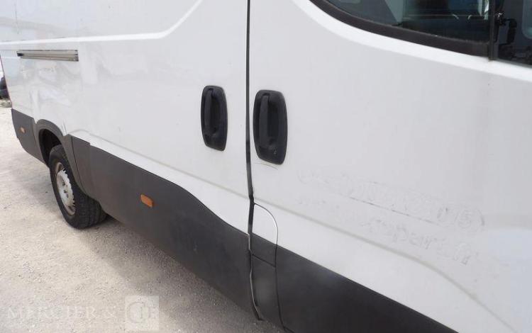 IVECO 35S14G  FZ-693-JF