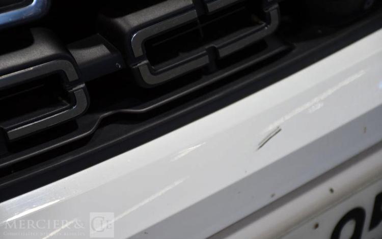 DACIA DUSTER 1.5 BLUEDCI 115ch 15 ANS BLANC FZ-959-NP