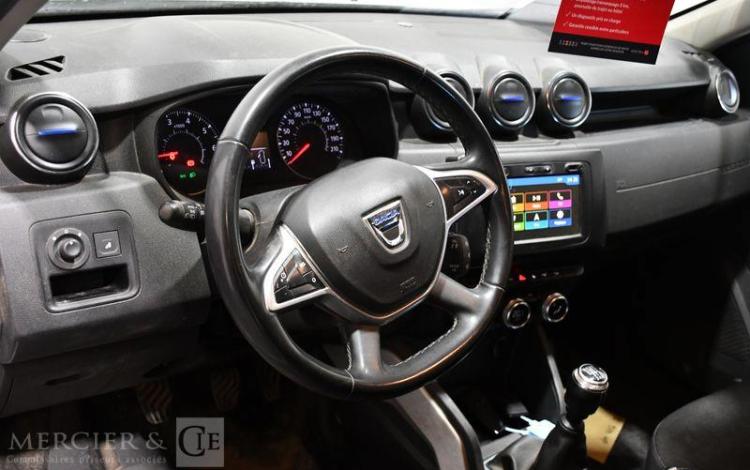 DACIA DUSTER 1.5 BLUEDCI 115ch 15 ANS BLANC FZ-959-NP