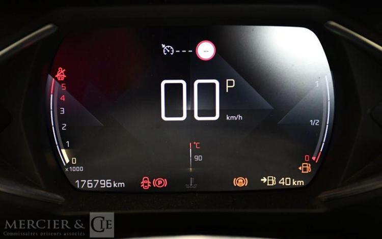 DS DS3 CROSSBACK 1.5 HDI 130ch BUSINESS EAT8 BLANC FZ-981-MY