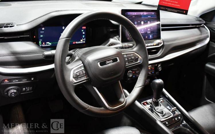 JEEP COMPASS LIMITED NOIR GA-900-JF