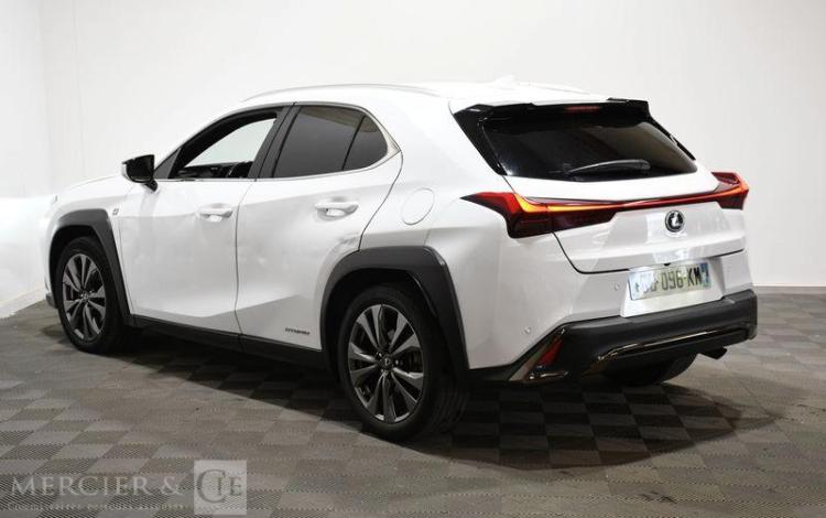 LEXUS UX 2,0 F SPORT EXECUTIVE BLANC GB-096-KM