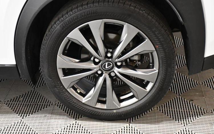 LEXUS UX 2,0 F SPORT EXECUTIVE BLANC GB-096-KM