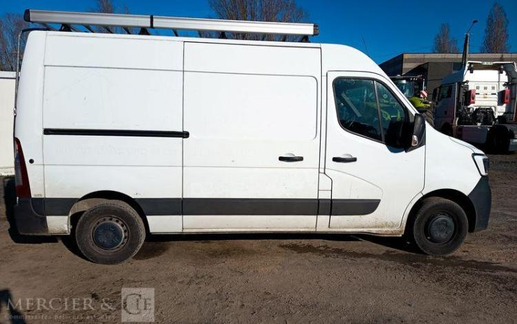 RENAULT MASTER FOURGON 2.3 DCI 135 33 L2H2 CONFORT BLANC GB-208-PT