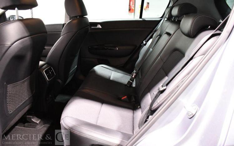 KIA SPORTAGE 1,6 CRDI 136 BLACK EDITION GRIS GB-419-VZ