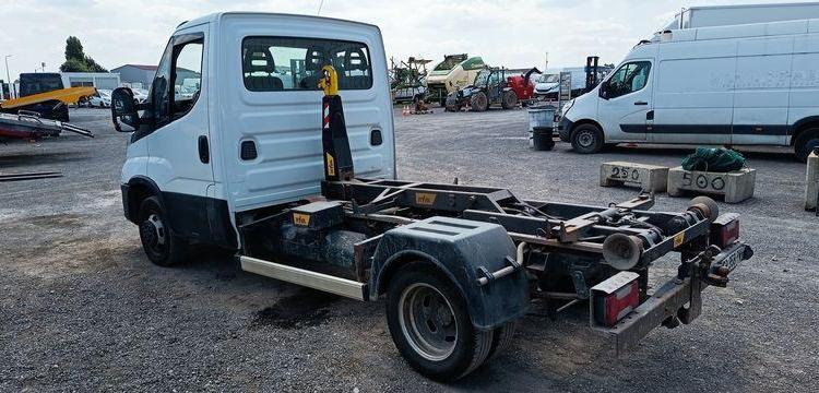 IVECO DAILY 6 CCB 35C16 3,0D 16V 160 CV  EQUIPE BRAS AMPLIROL + 3 BENNES BLANC GB-958-PW