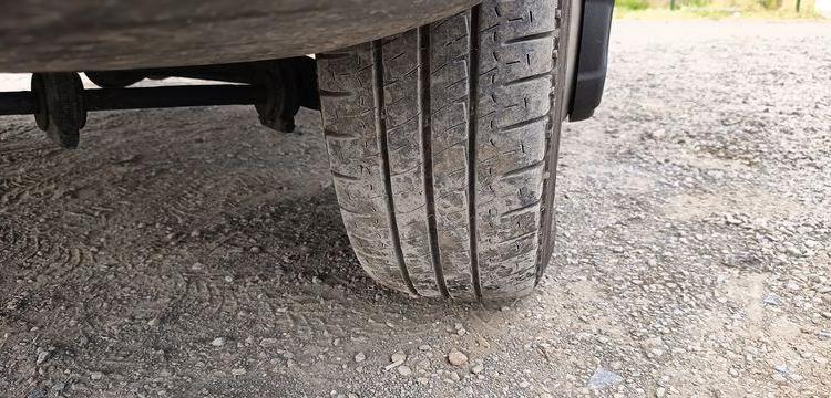 IVECO DAILY 6 CCB 35C16 3,0D 16V 160 CV  EQUIPE BRAS AMPLIROL + 3 BENNES BLANC GB-958-PW