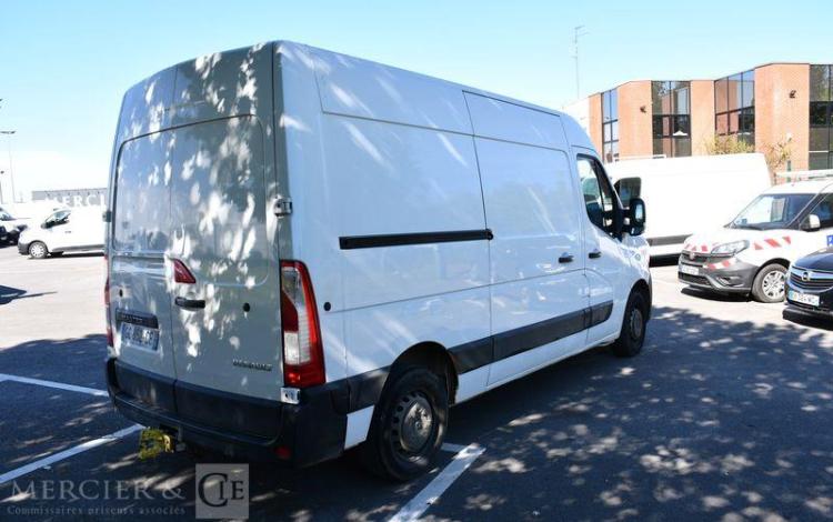 RENAULT MASTER F3300 L2H2 DCI 135 BLANC GC-852-CE