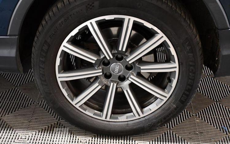 AUDI Q7 3.0 55 TFSIE 381H 340 HYBRID ADVANCED QUATTRO TIPTRONIC BLEU GD-260-FF