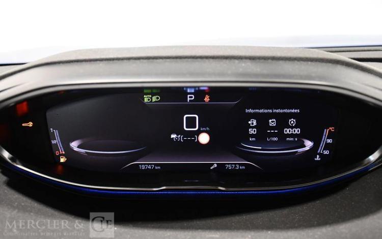 PEUGEOT 3008 GT BLUEHDI 130 BLEU GD-477-KM
