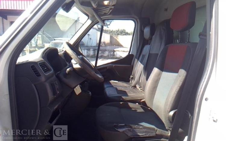 RENAULT MASTER CCAB RTWD 3T5 145CV L4 EVI CAISSE HAYON BLANC GD-495-FV