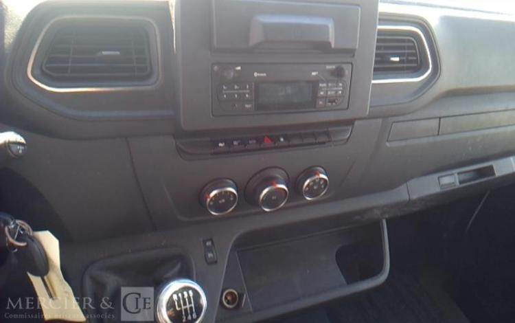 RENAULT MASTER CCAB RTWD 3T5 145CV L4 EVI CAISSE HAYON BLANC GD-495-FV