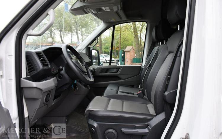 VOLKSWAGEN CRAFTER BUSINESS LINE BLANC GD-564-KZ